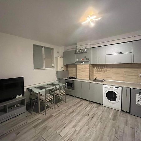 Modern & Elegant Apartament Craiova Buitenkant foto