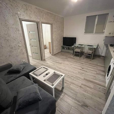 Modern & Elegant Apartament Craiova Buitenkant foto